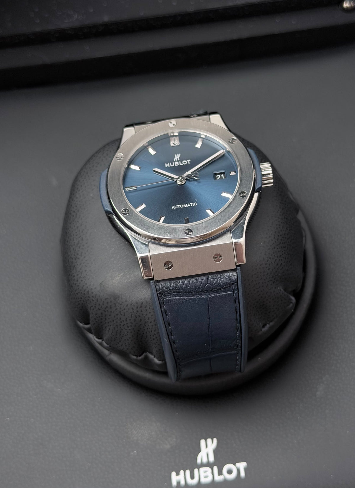 Hublot Classic Fusion Titanium Blue 42mm