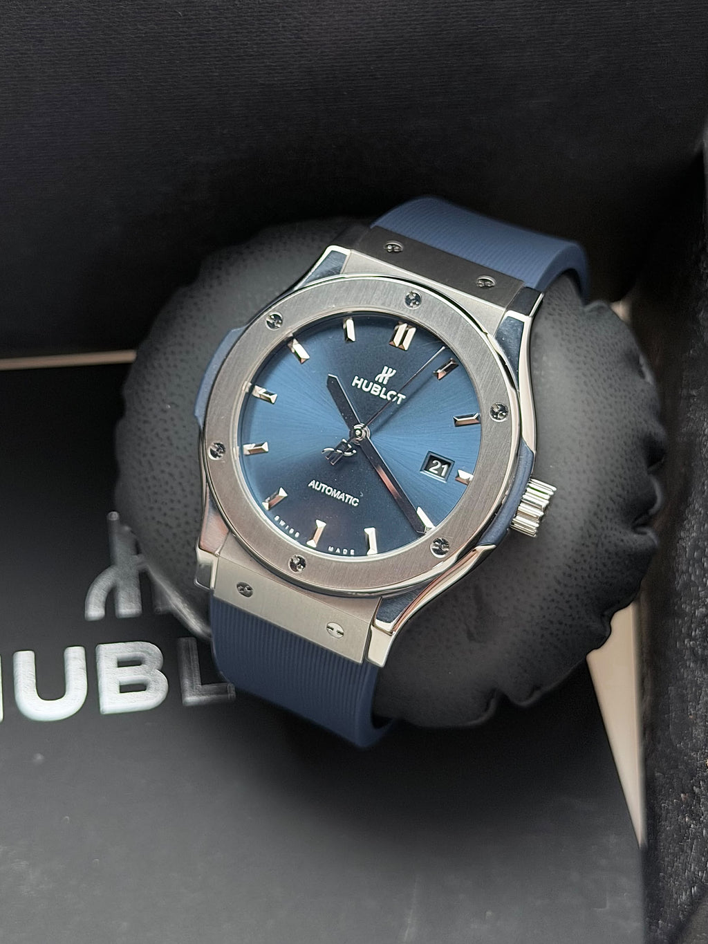 Hublot Classic Fusion Titanium Blue 42mm