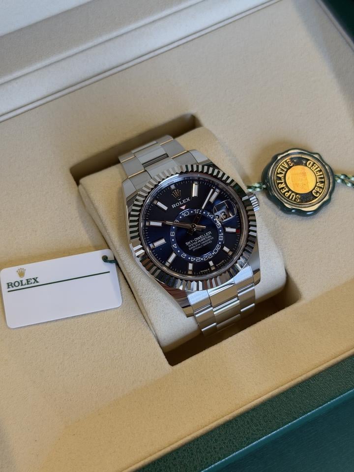 Rolex Sky-Dweller 42mm
