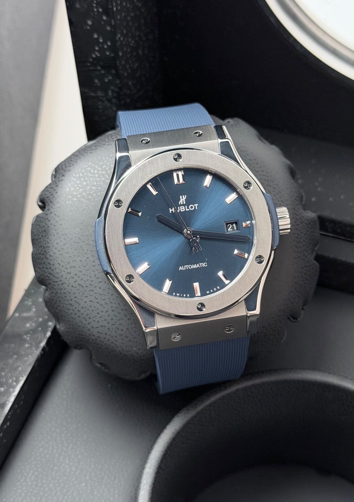 Hublot Classic Fusion Titanium Blue 42mm